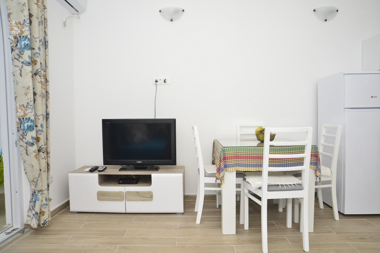 Apartmani M&E Bjelila Zewnętrze zdjęcie
